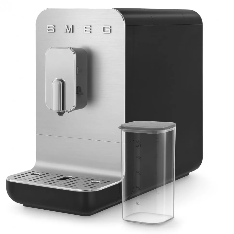 Автоматическая кофемашина Smeg BCC13BLMEU, главный вид товара