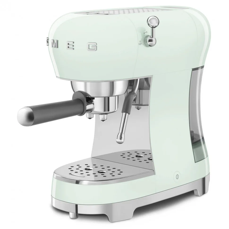 Рожковая кофеварка Smeg ECF02PGEU, главный вид товара