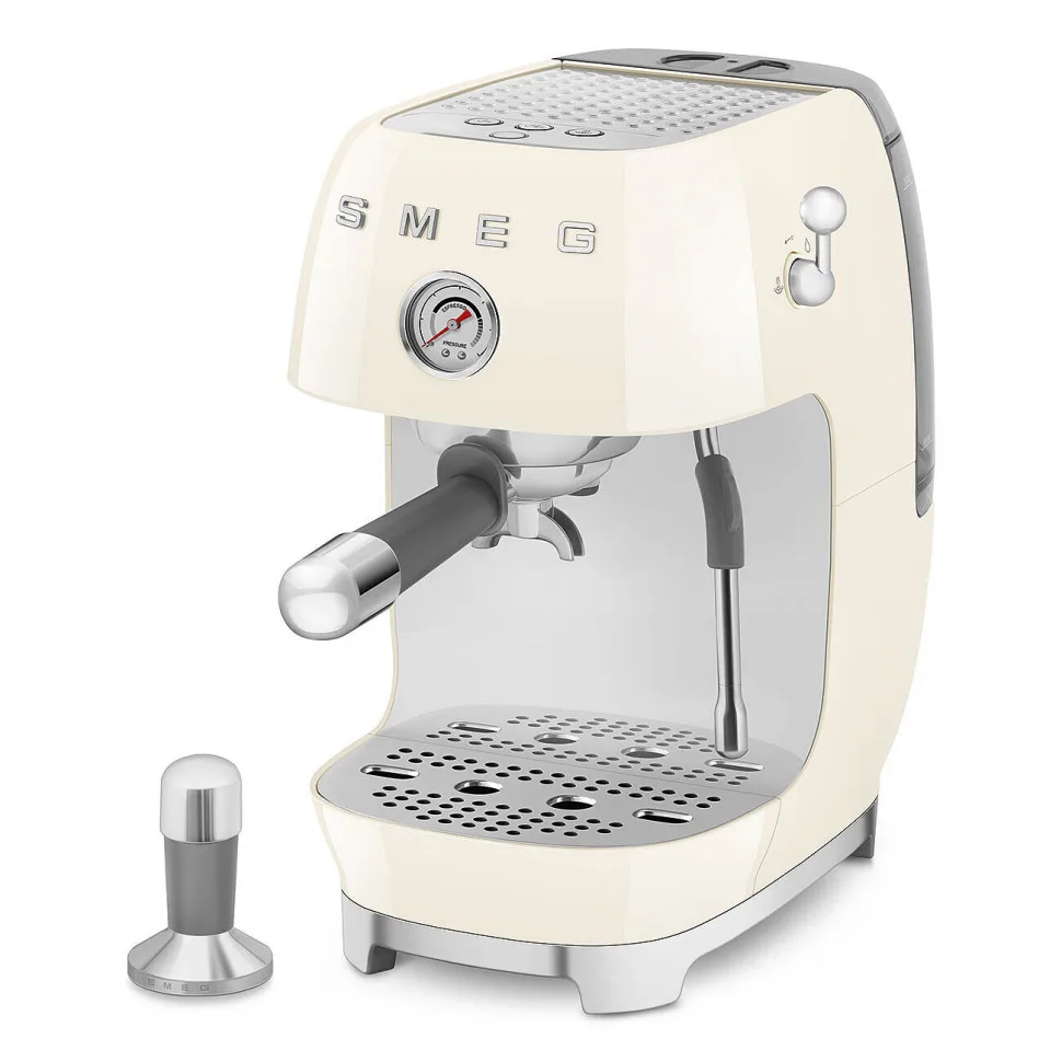 Рожковая кофеварка Smeg ECF03CREU, главный вид товара
