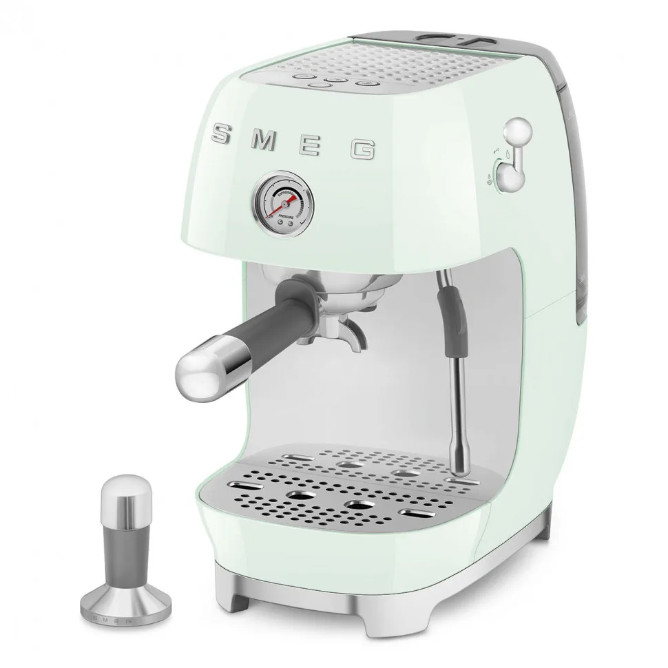 Рожковая кофеварка Smeg ECF03PGEU, главный вид товара